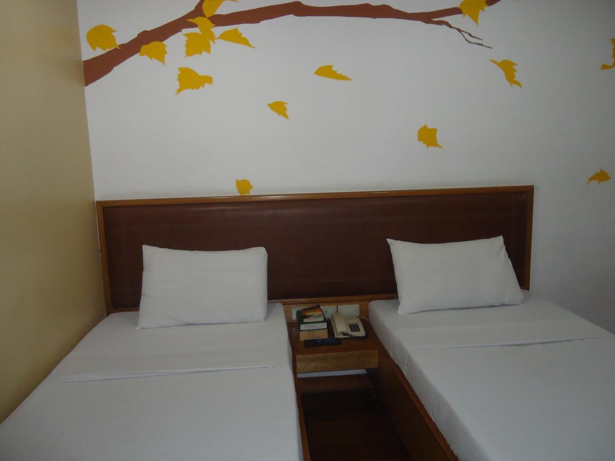 מנילה Park Bed And Breakfast Hotel Pasay מראה חיצוני תמונה